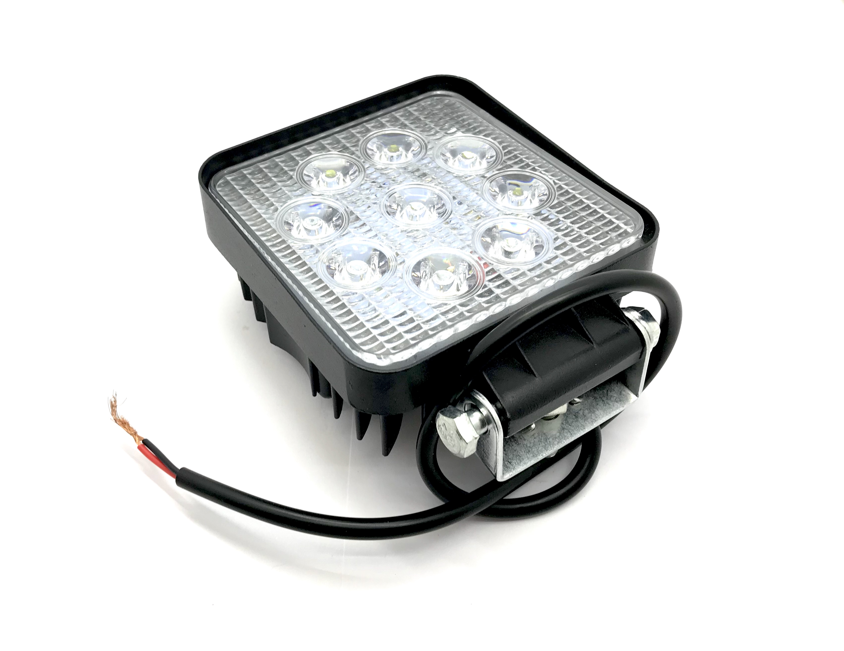 Фара светодиодиодная дополнительная 9 Cree SMD 27W 10-30V квадратная дл.110 мм